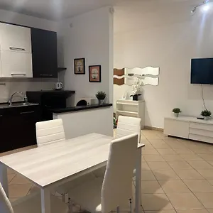  Apartment F&g Airport Italy